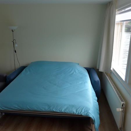 Appartamento Houseboat In The Center, 5 Min Walk To Tropical Museum, Free Wifi! Amsterdam Esterno foto