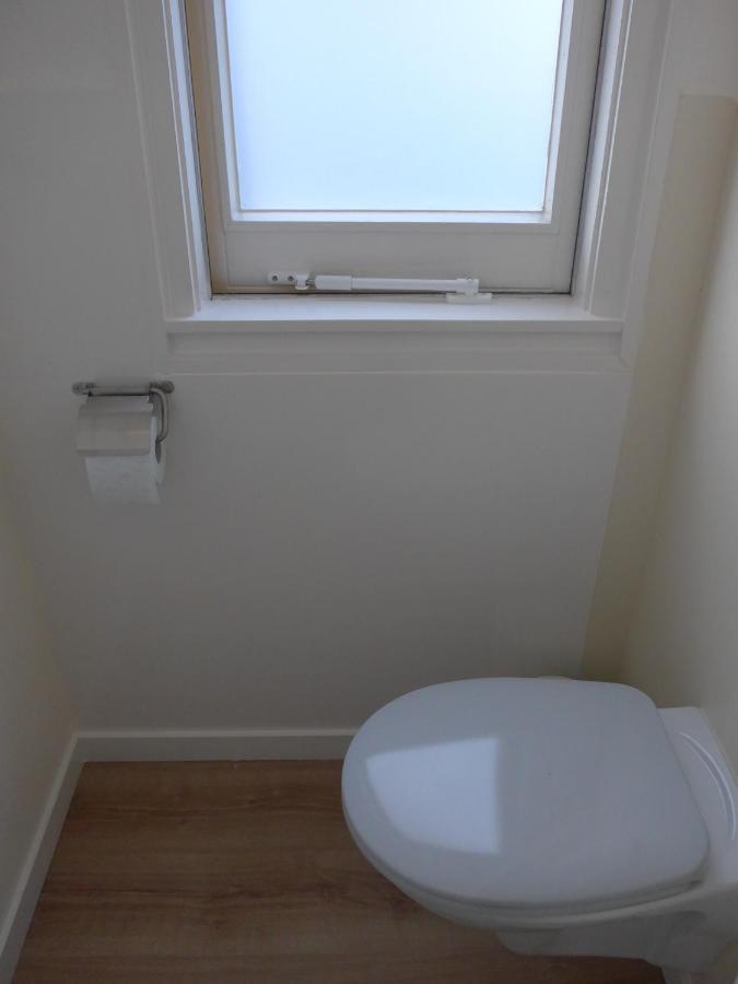 Appartamento Houseboat In The Center, 5 Min Walk To Tropical Museum, Free Wifi! Amsterdam Esterno foto