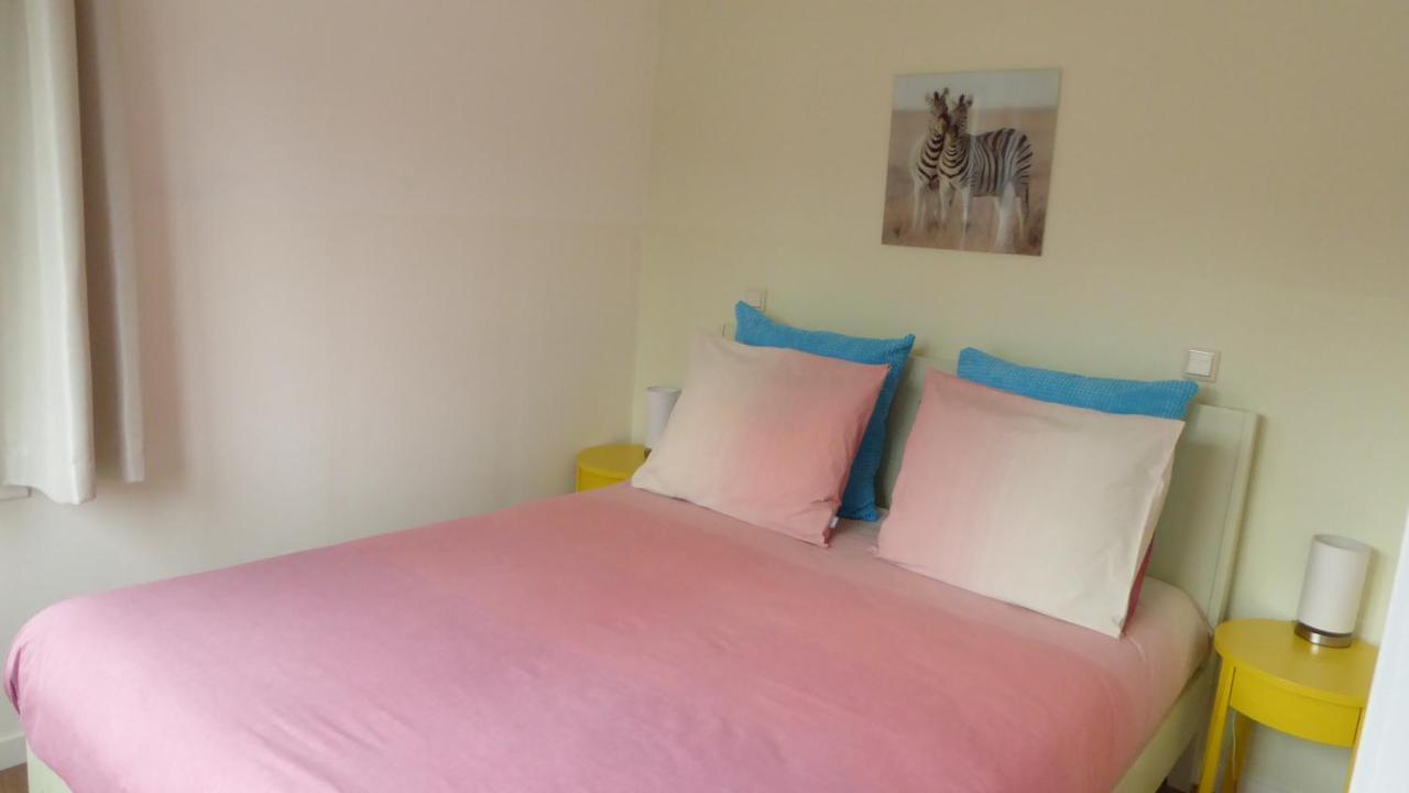 Appartamento Houseboat In The Center, 5 Min Walk To Tropical Museum, Free Wifi! Amsterdam Esterno foto