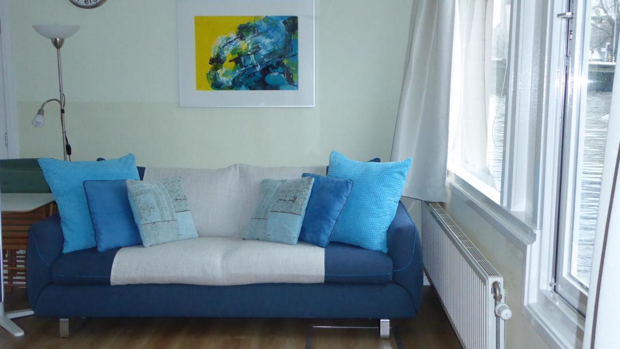 Appartamento Houseboat In The Center, 5 Min Walk To Tropical Museum, Free Wifi! Amsterdam Esterno foto